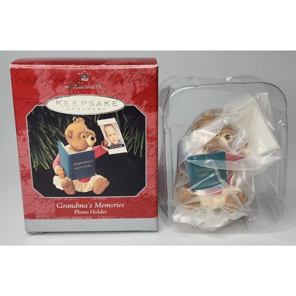 Hallmark Keepsake Ornament 1998 Photo Holder Grandma's Memories New Box U124